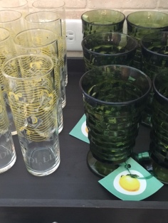 Lemon graphics were printed and tied to the feet of the glasses for an added festive touch.
